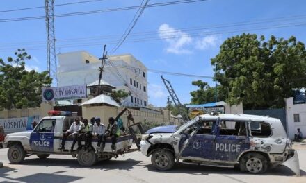 Bomb kills 12 security agents in Somalia